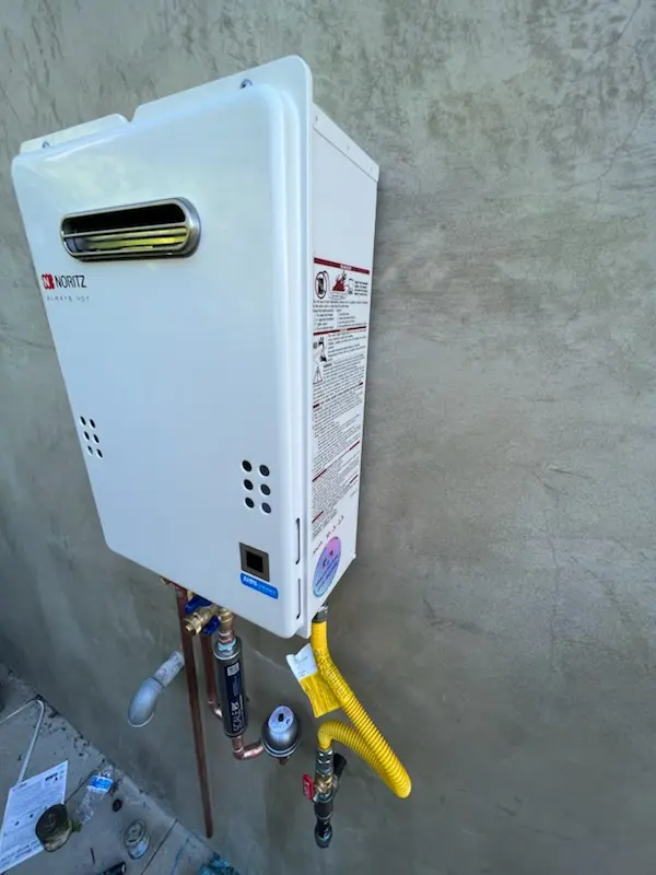 Tankless water heater installation for Tourist District homes